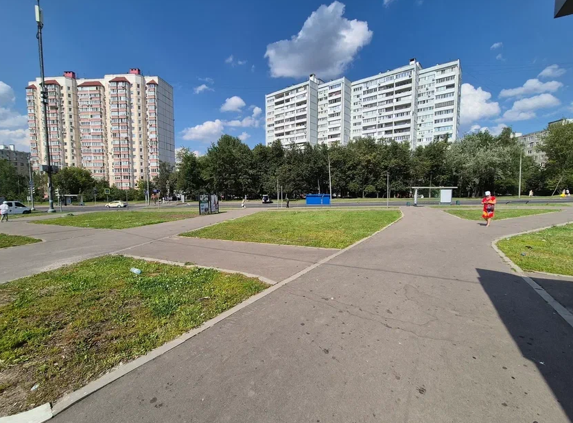 Фотография рекламного носителя, тип: Афиша 1.75x1.8, адрес: Островитянова ул., д.18, стенд 2, Москва, Россия. Сторона B №1382027