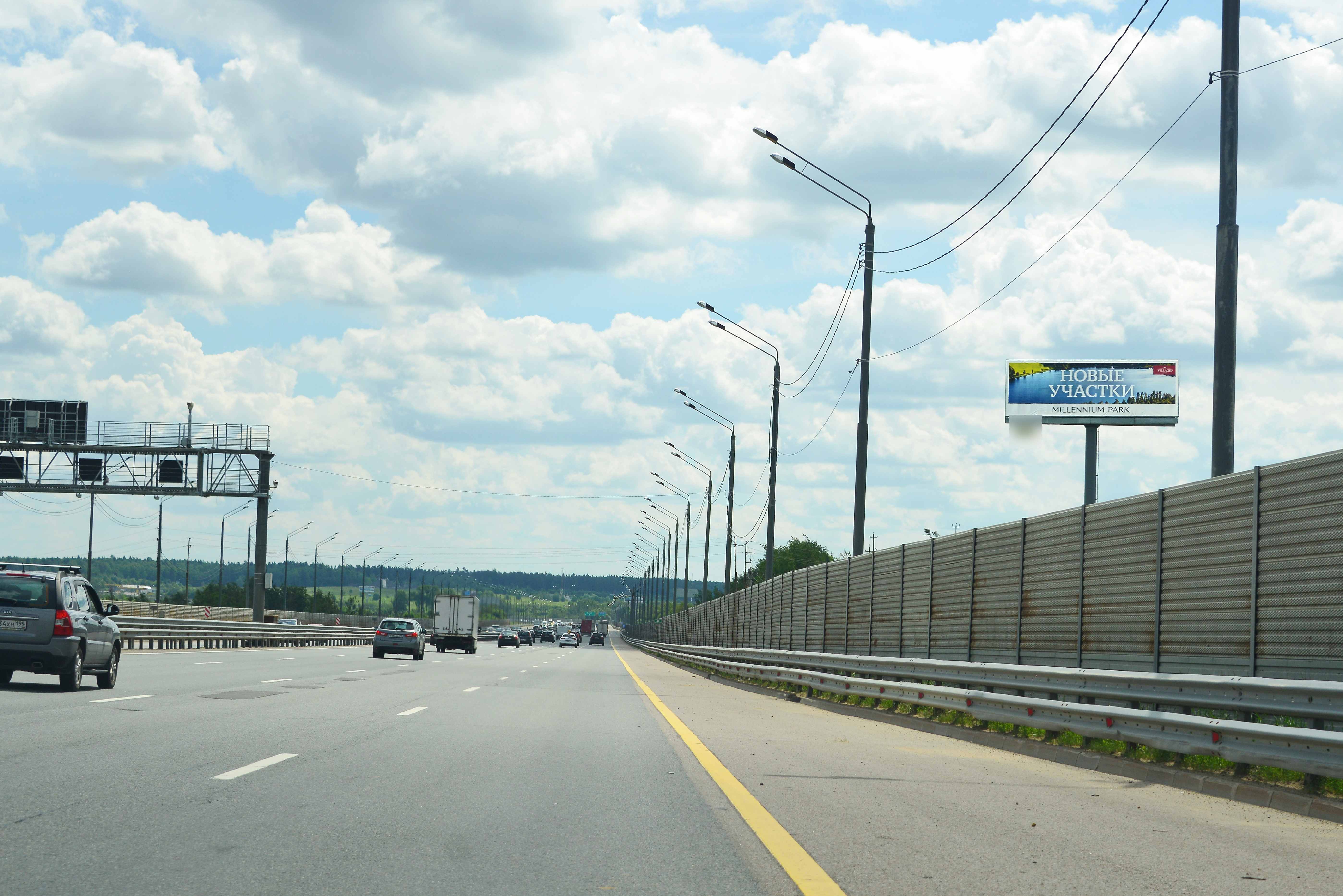 Фотография рекламного носителя, тип: Суперсайт 5x15, адрес: Новорижское ш., 40 000м, Истра, Московская область, Россия. Сторона А №500264