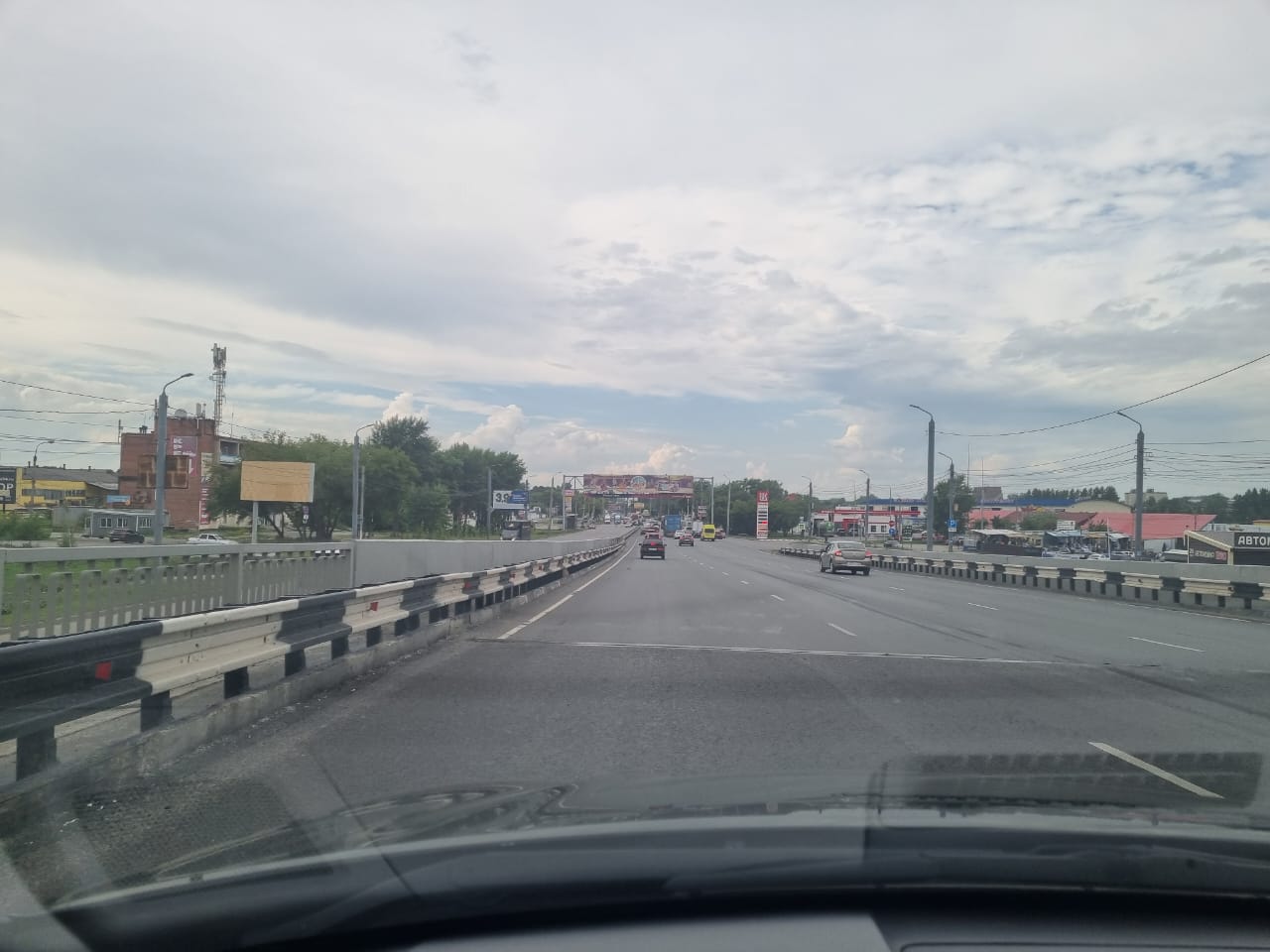 Фотография рекламного носителя, тип: Билборд 3x6, адрес: Свердловский тракт, д.10, корп.1, Челябинск, Челябинская область, Россия. Сторона В №185793