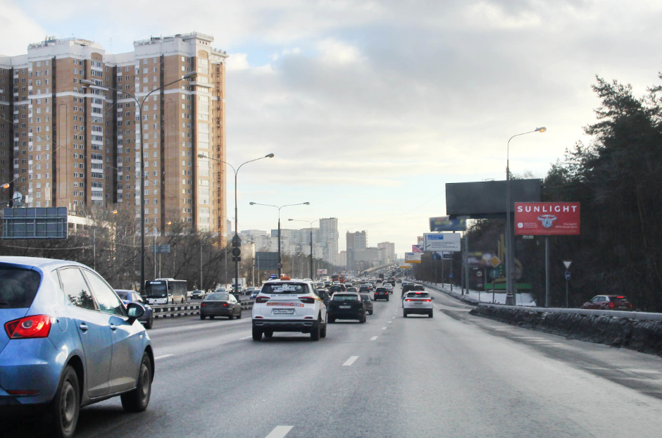 Фотография рекламного носителя, тип: Билборд 3x6, адрес: Новорязанское ш., 17 415м, Котельники, Московская область, Россия. Сторона А №112526