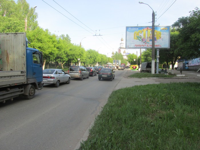 Фотография рекламного носителя, тип: Билборд 3x6, адрес: Ломоносова ул., д.25, Киров, Кировская область, Россия. Сторона A1-A3 №160369
