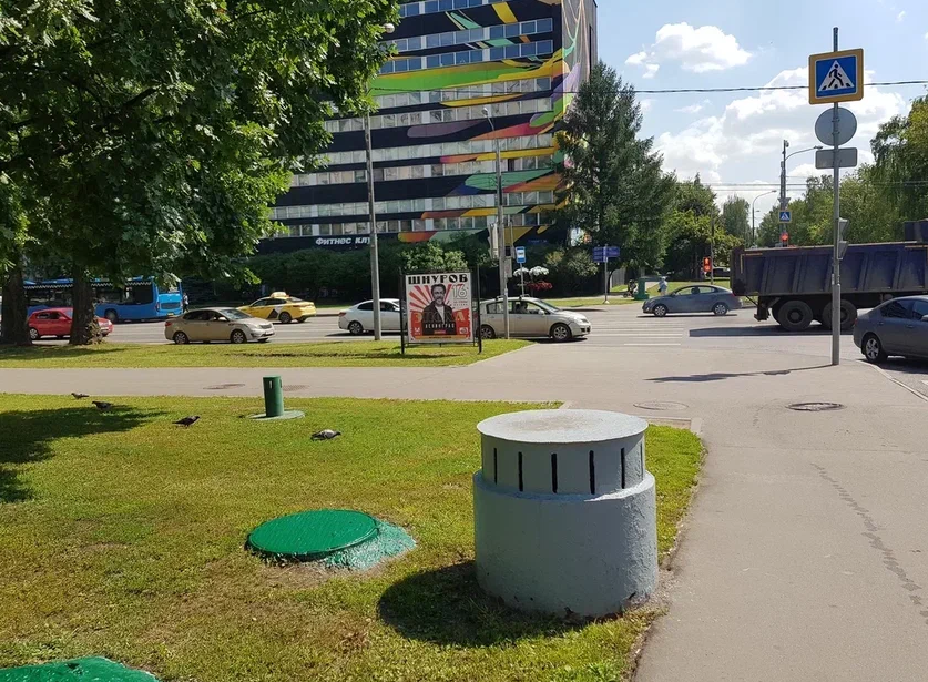 Фотография рекламного носителя, тип: Афиша 1.75x1.8, адрес: Ясеневая ул., д.27, стенд 1, Москва, Россия. Сторона B №883919