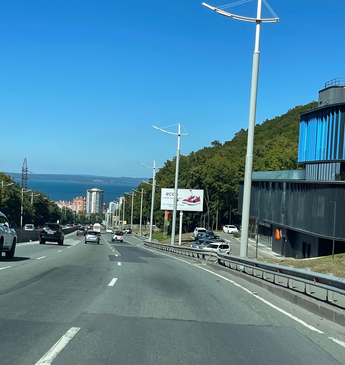 Фотография рекламного носителя, тип: Билборд 3x6, адрес: Маковского ул., д.30, поз.2, Владивосток, Приморский край, Россия. Сторона А №1349166