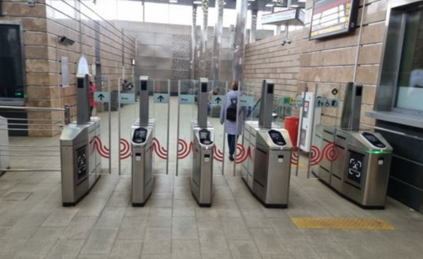 Фотография рекламного носителя, тип: Другой индор-формат, адрес: Станция метро «Кутузовская», линия Московское Центральное Кольцо, Москва, Россия. Сторона/вариант А №1326707