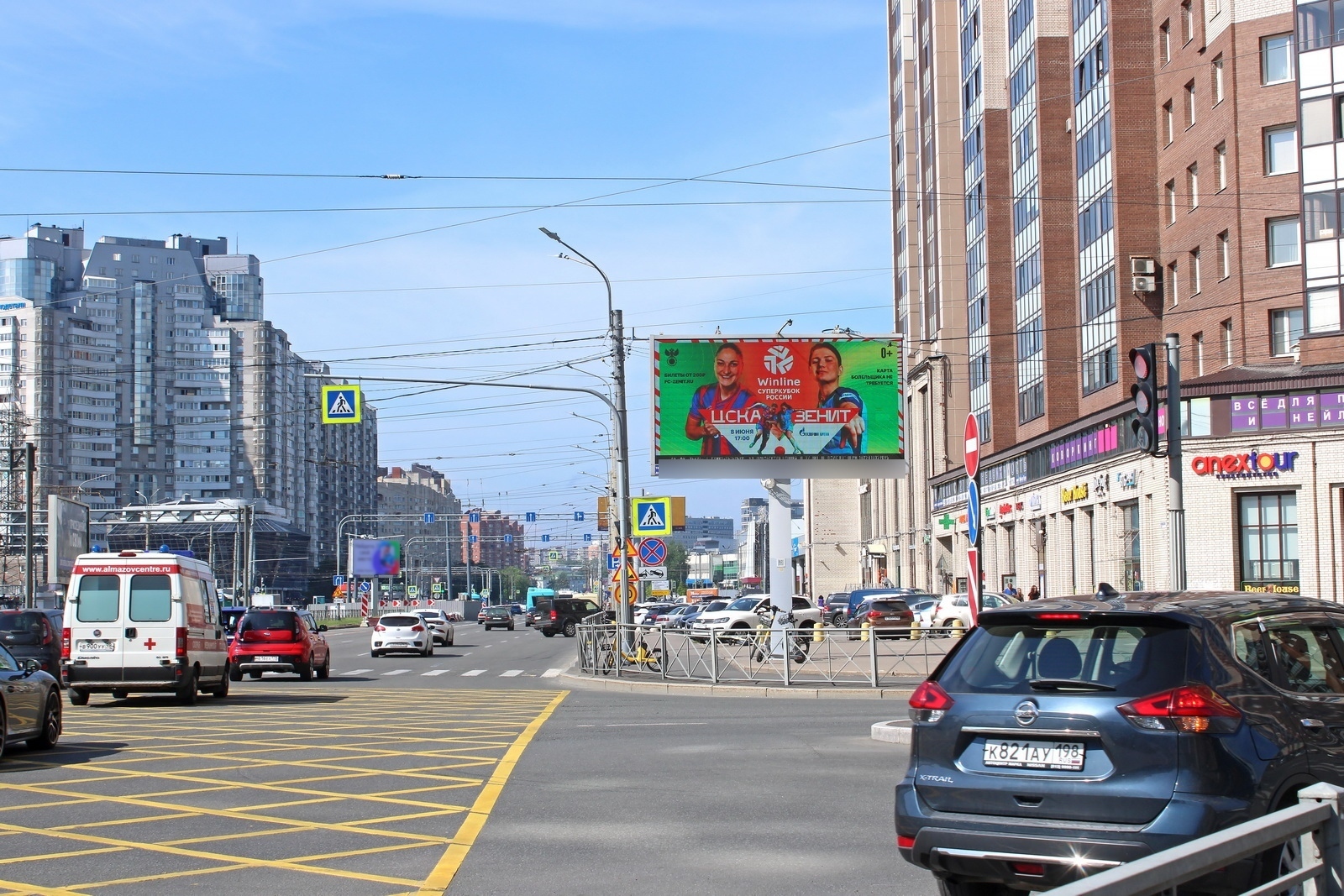 Фотография рекламного носителя, тип: Билборд 3x6, адрес: Коломяжский пр-т., д.15, корп.2 Х Богатырский пр-т., Санкт-Петербург, Россия. Сторона А1 №719377