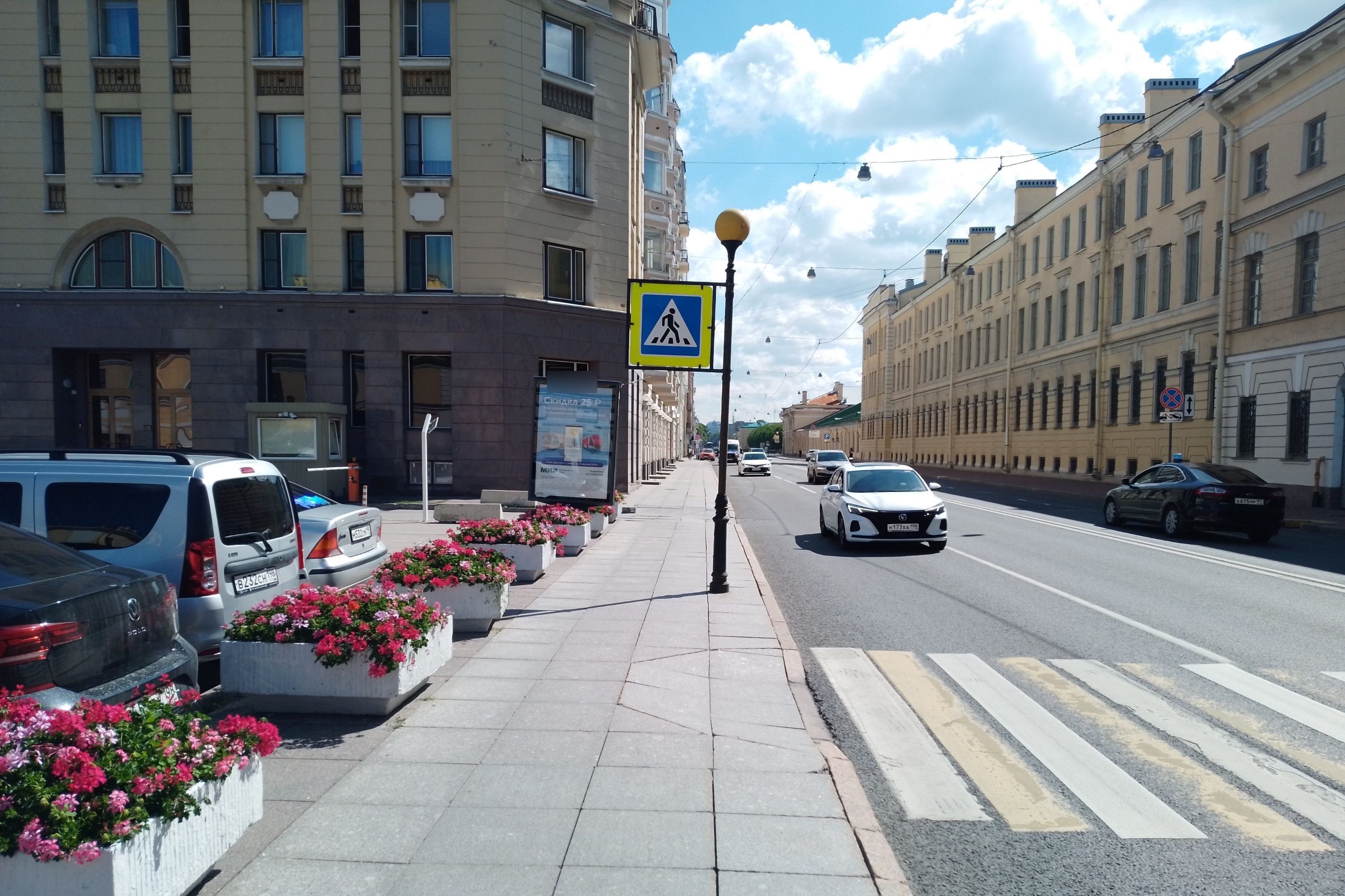 Фотография рекламного носителя, тип: Ситиформат 1.8x1.2, адрес: Шпалерная ул., д.40а, Санкт-Петербург, Россия. Сторона Б №108382