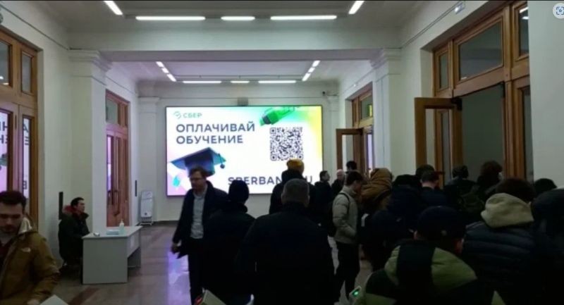 Фотография рекламного носителя, тип: Видеоэкран, адрес: ВУЗ «НИУ МЭИ», Красноказарменная ул., д.17, Москва, Россия. Сторона/вариант №1608351