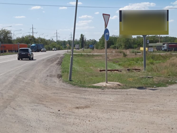 Фотография рекламного носителя, тип: Билборд 3x6, адрес: Волгоград г.-Каменск г.-Шахтинск-Украины гр. а/д, 221 000м, Морозовск, Ростовская область, Россия. Сторона А №1337041