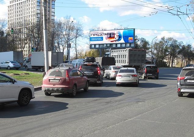 Фотография рекламного носителя, тип: Суперсайт 3x12, адрес: Владимировская ул. Х Фабричная ул., д.18/2, Новосибирск, Новосибирская область, Россия. Сторона А1 №1328028