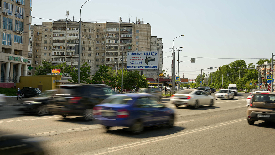 Фотография рекламного носителя, тип: Билборд 3x6, адрес: Аделя Кутуя ул., д.42а Х Гвардейская ул., Казань, Республика Татарстан, Россия. Сторона B №761424