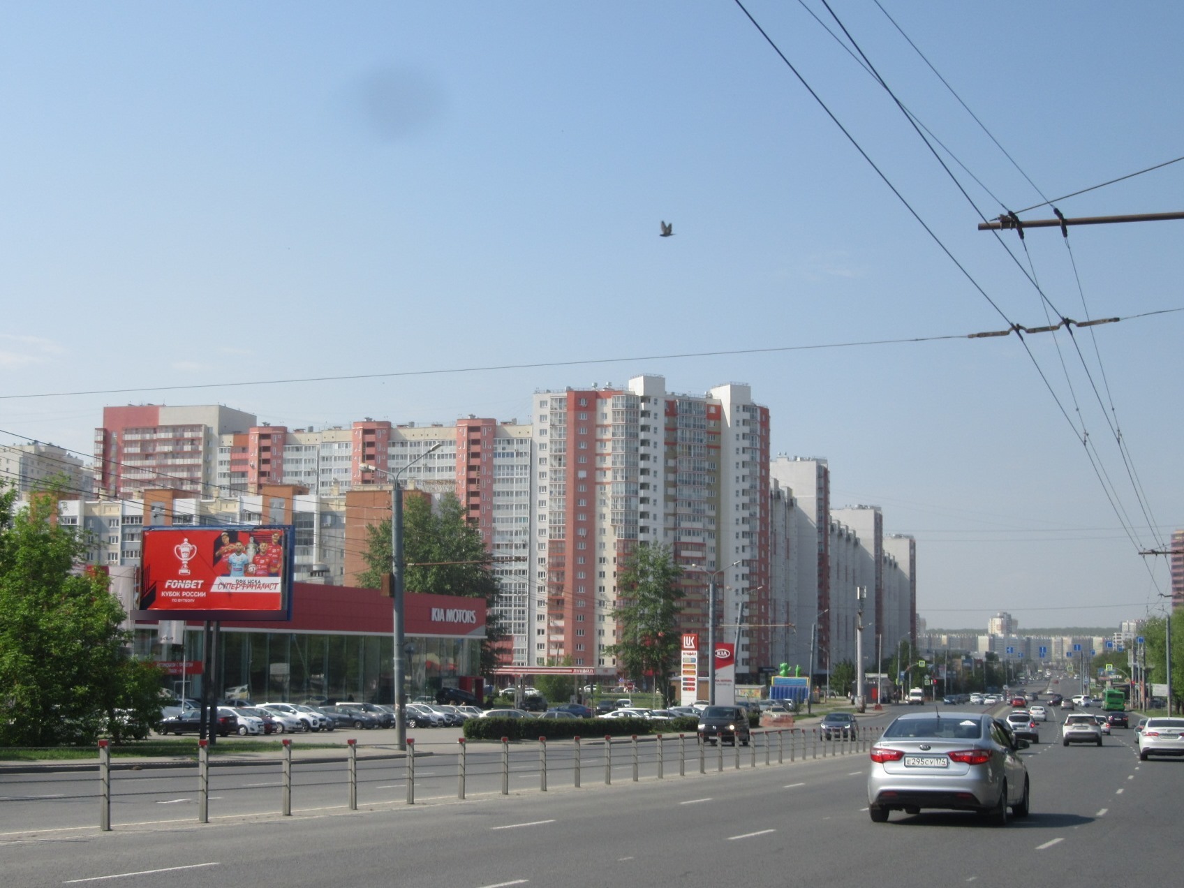 Фотография рекламного носителя, тип: Билборд 3x6, адрес: Братьев Кашириных ул., д.129д, Челябинск, Челябинская область, Россия. Сторона Б №126265