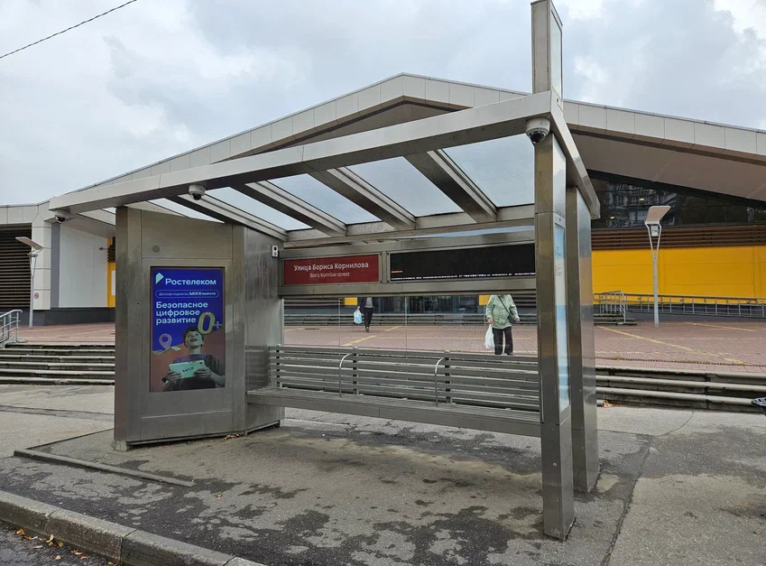 Фотография рекламного носителя, тип: Остановка, адрес: Адмирала Васюнина ул., ост. Бориса Корнилова ул., поз.1, Нижний Новгород, Нижегородская область, Россия. Сторона A1-А10 №873218