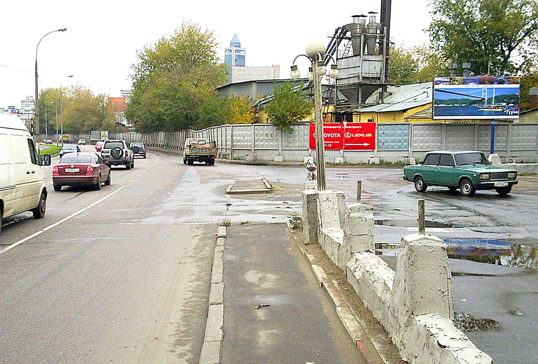 Фотография рекламного носителя, тип: Билборд 3x6, адрес: Даниловская наб. Х Железнодорожный пр-зд., д.3, Москва, Россия. Сторона A №16571