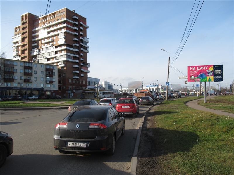 Фотография рекламного носителя, тип: Билборд 3x6, адрес: Гоголя ул., 100м до пересечения с Московским пр-том, Ярославль, Ярославская область, Россия. Сторона А №109751