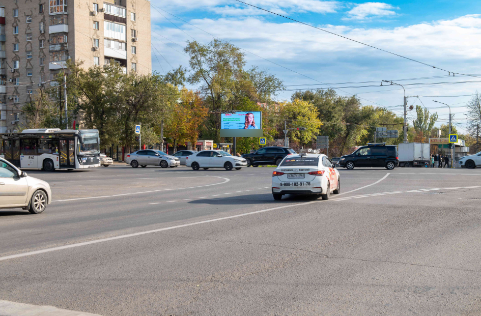 Фотография рекламного носителя, тип: Билборд 3x6, адрес: Зорге ул., д.14 Х Стачки пр-т., д.207, Ростов-на-Дону, Ростовская область, Россия. Сторона Б1 №841635