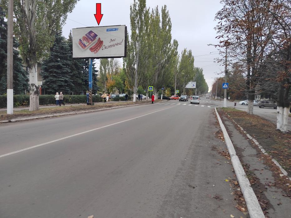 Фотография рекламного носителя, тип: Билборд 3x6, адрес: Крупской ул., д.3, Шахтёрск, Донецкая область, Россия. Сторона B №1398254