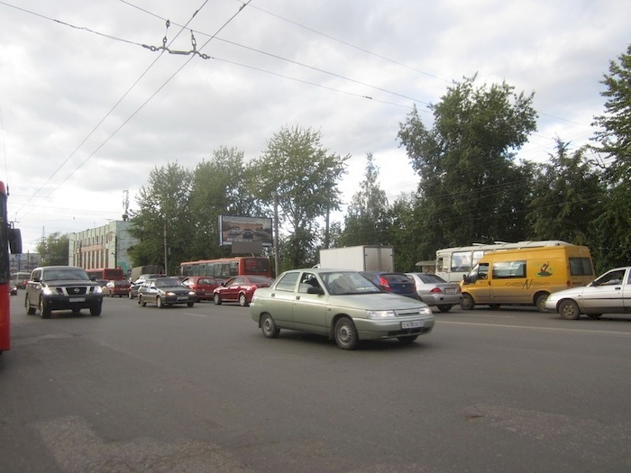 Фотография рекламного носителя, тип: Билборд 3x6, адрес: Октябрьский пр-т., д.26, Киров, Кировская область, Россия. Сторона A1-A3 №160379