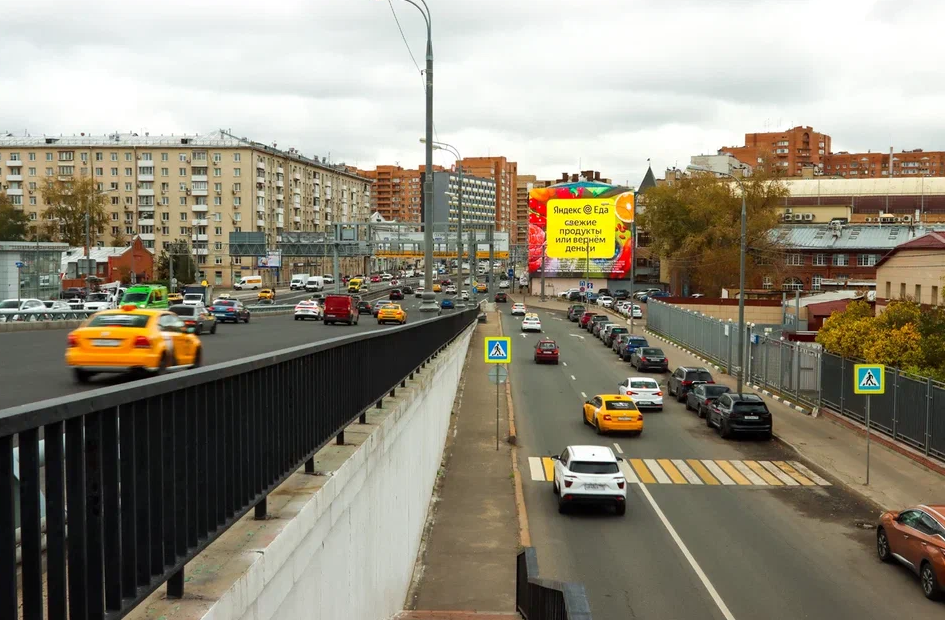 Фотография рекламного носителя, тип: Медиафасад, адрес: Спартаковская пл., д.14, стр.1, Москва, Россия. Сторона A300 №1383084