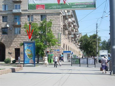 Фотография рекламного носителя, тип: Пиллар 3x1.4, адрес: Ленина пр-т. Х Порт-Саида ул., Волгоград, Волгоградская область, Россия. Сторона С №82910