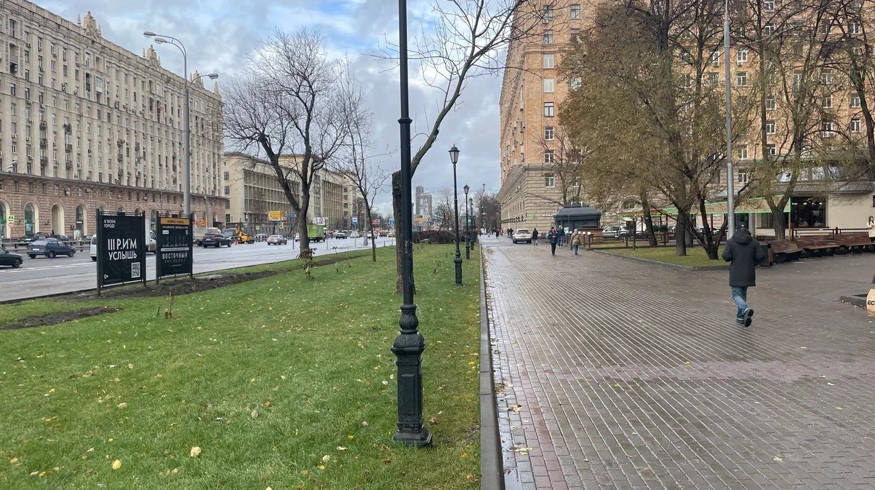 Фотография рекламного носителя, тип: Афиша 1.75x1.8, адрес: Мира пр-т., д.120, поз.1, стенд 1, Москва, Россия. Сторона B №1360999