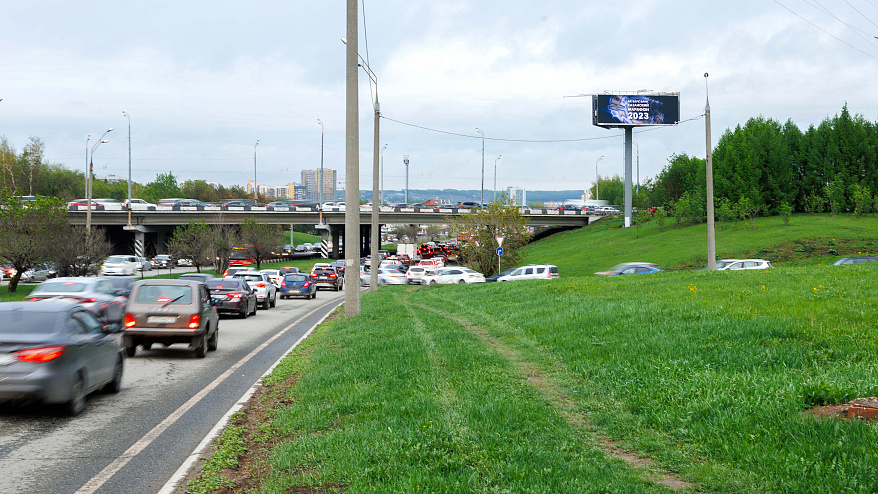 Фотография рекламного носителя, тип: Суперсайт 4x12, адрес: Аграрная ул., развязка на пересечении с Победы пр-т., Казань, Республика Татарстан, Россия. Сторона Б №761430