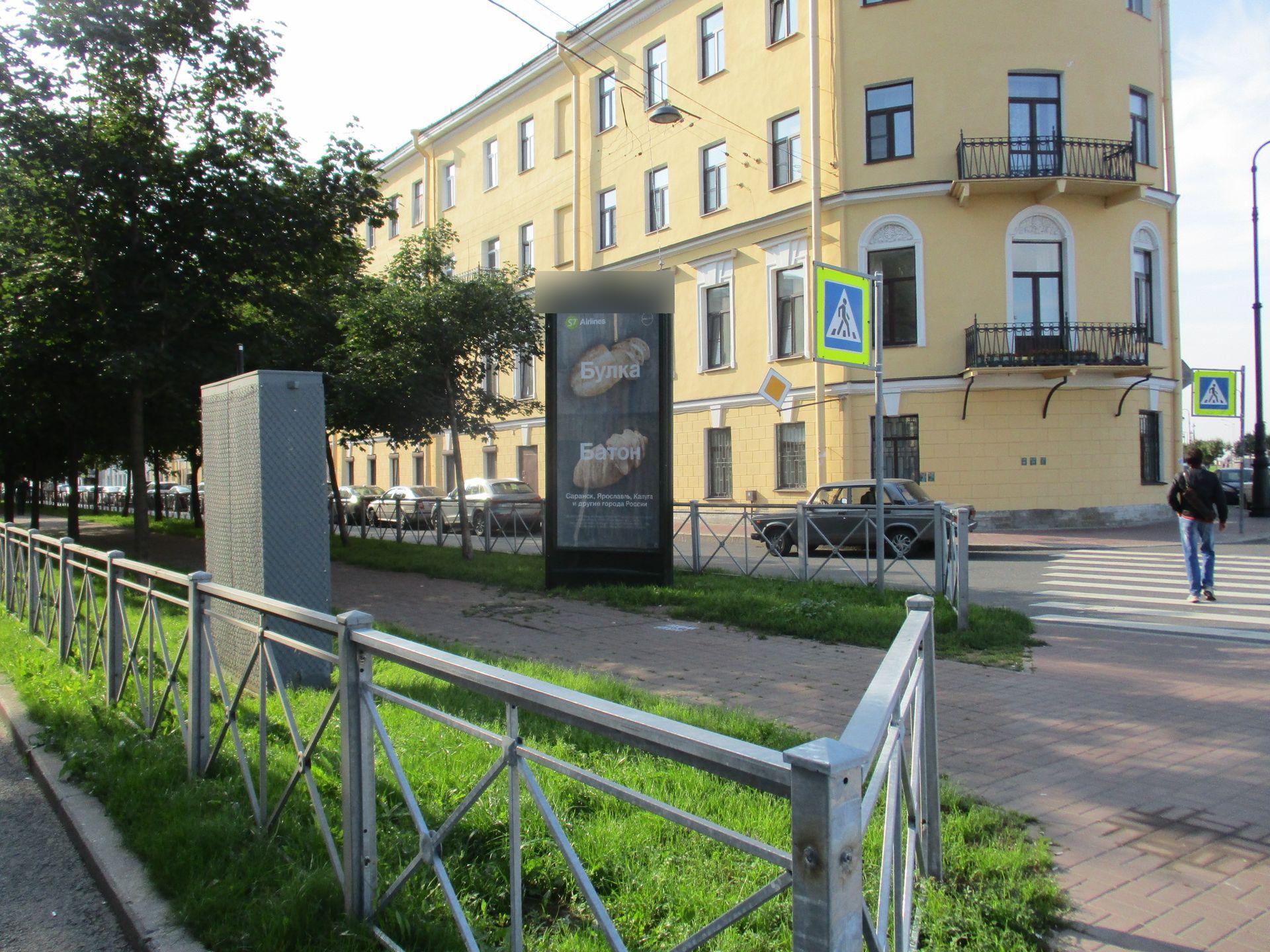 Фотография рекламного носителя, тип: Пиллар 3x1.4, адрес: Средний В.О. пр-т. Х Макарова наб., д.16, Санкт-Петербург, Россия. Сторона Б №687583