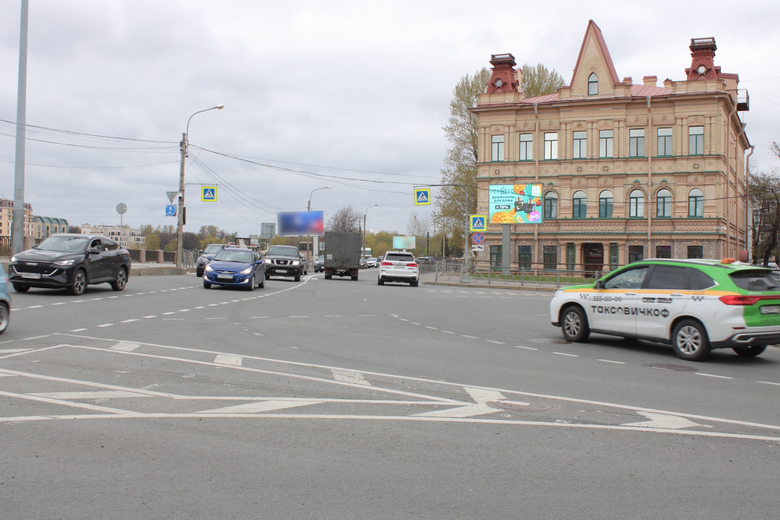 Фотография рекламного носителя, тип: Ситиборд 2.7x3.7, адрес: Песочная наб. Х Левашовский пр-т., д.21, Санкт-Петербург, Россия. Сторона А1 №707025