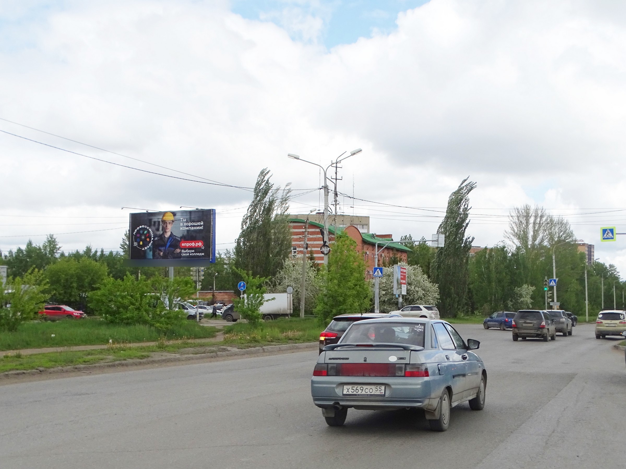 Фотография рекламного носителя, тип: Билборд 3x6, адрес: Челюскинцев ул., д.101 Х Багратиона ул., Омск, Омская область, Россия. Сторона Б №125157