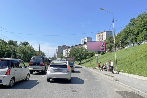 Фотография рекламного носителя, тип: Билборд 3x6, адрес: Луговая ул., д.59, Владивосток, Приморский край, Россия. Сторона А №154032