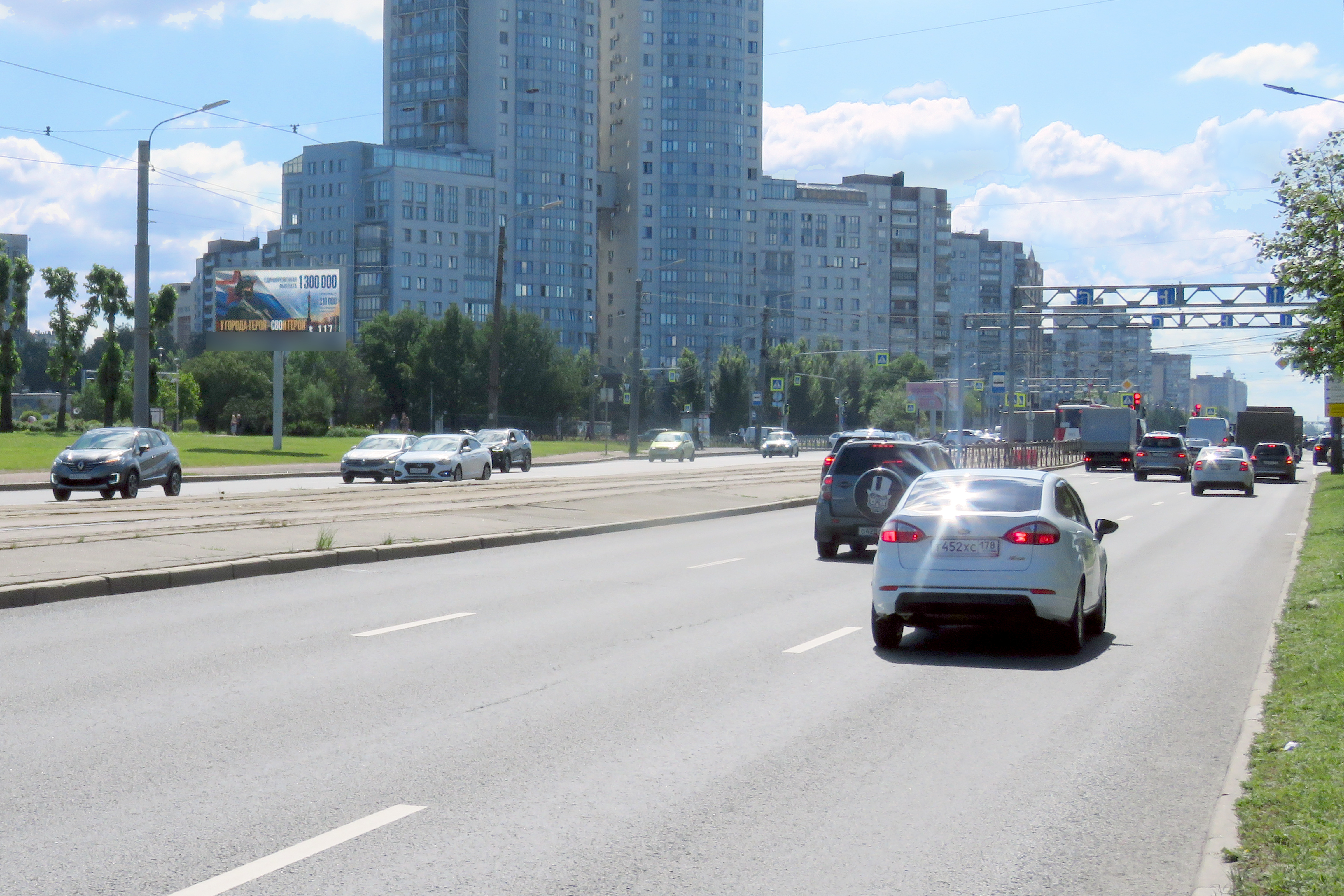 Фотография рекламного носителя, тип: Билборд 3x6, адрес: Бухарестская ул., д.67, корп.1, поз.1, Санкт-Петербург, Россия. Сторона Б1 №631995