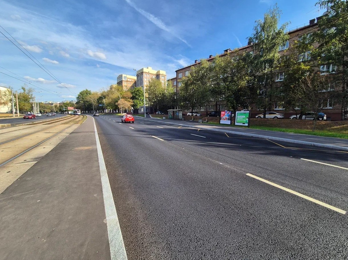 Фотография рекламного носителя, тип: Афиша 1.75x1.8, адрес: Новощукинская ул., д.9, стенд 1, Москва, Россия. Сторона A №865852