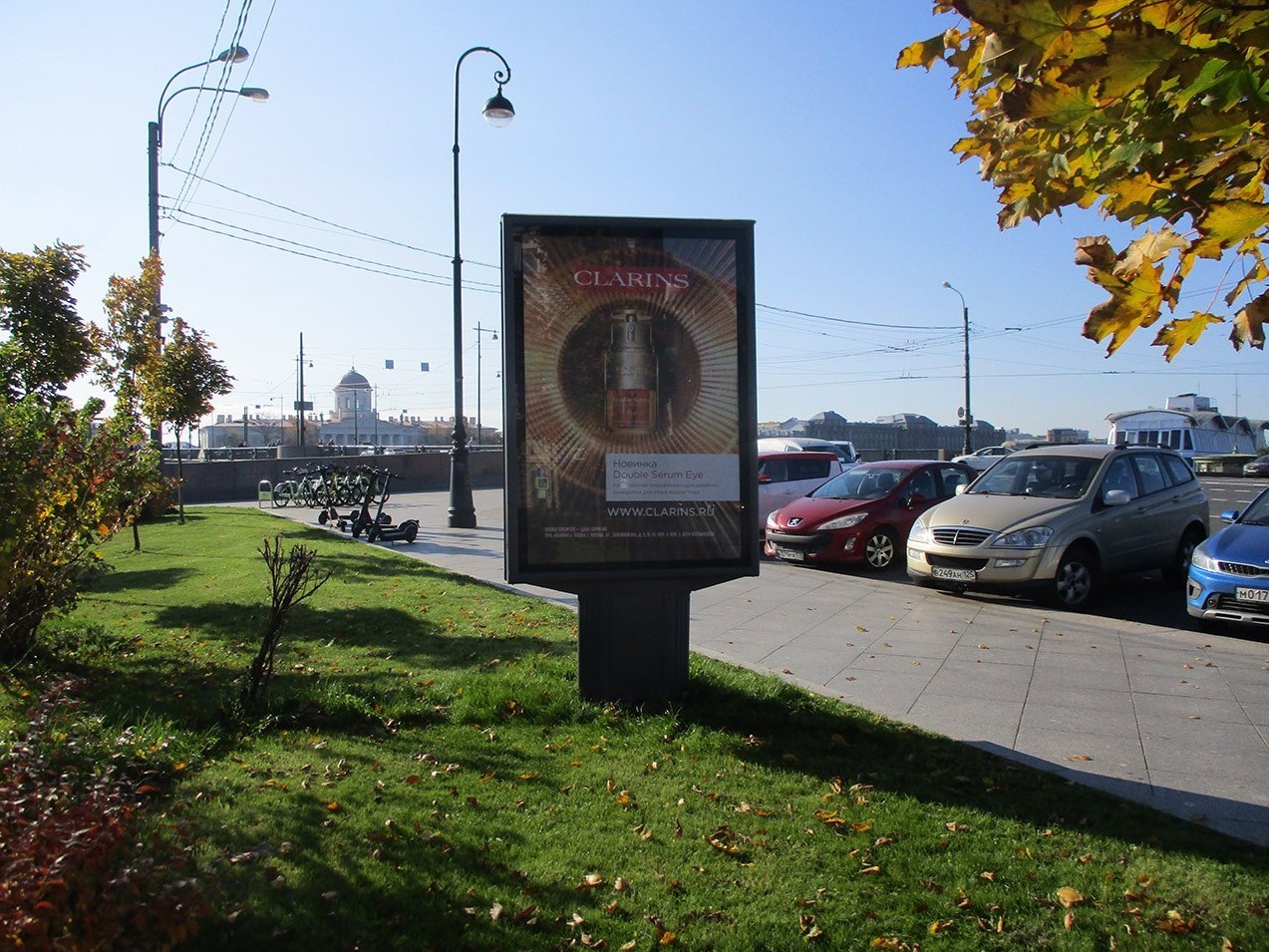 Фотография рекламного носителя, тип: Ситиформат 1.8x1.2, адрес: Мытнинская наб., Биржевой мост, Санкт-Петербург, Россия. Сторона Б №139875