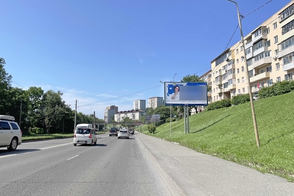 Фотография рекламного носителя, тип: Билборд 3x6, адрес: Луговая ул., д.63, Владивосток, Приморский край, Россия. Сторона А №154034