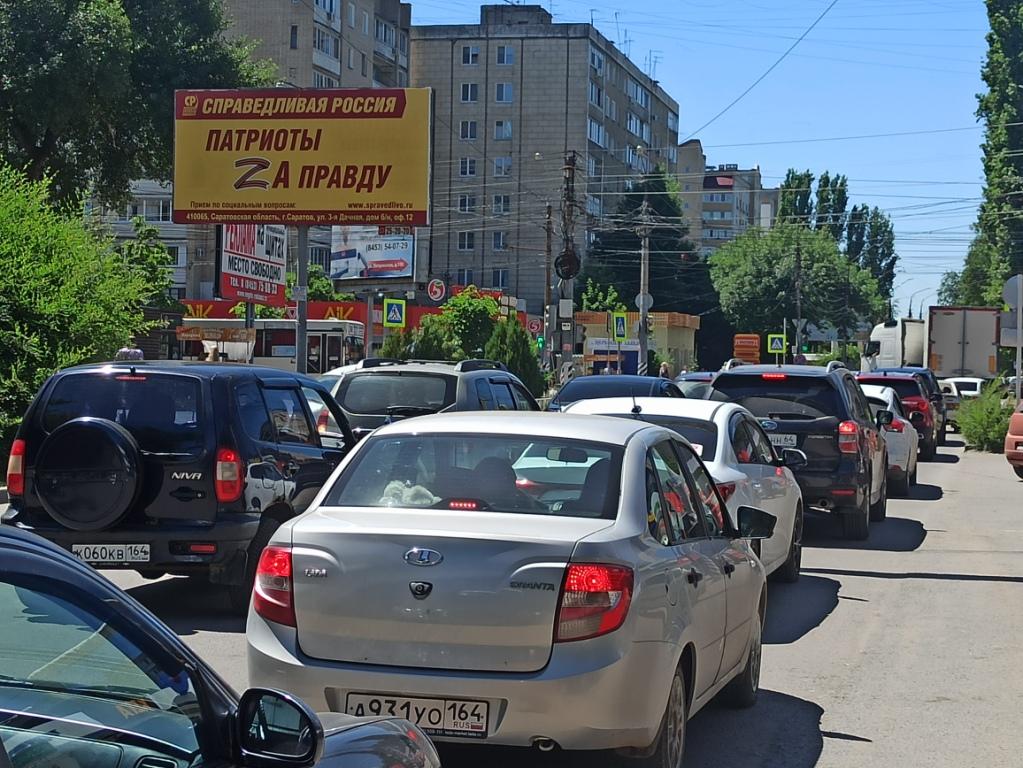 Фотография рекламного носителя, тип: Билборд 3x6, адрес: Волоха ул. Х Тельмана ул., Энгельс, Саратовская область, Россия. Сторона Б №1373838
