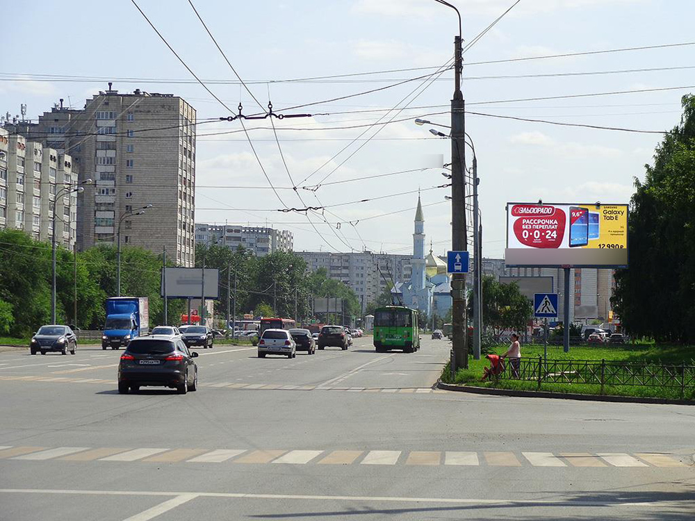 Фотография рекламного носителя, тип: Билборд 3x6, адрес: Юлиуса Фучика ул., д.12, Казань, Республика Татарстан, Россия. Сторона A1-А10 №232400