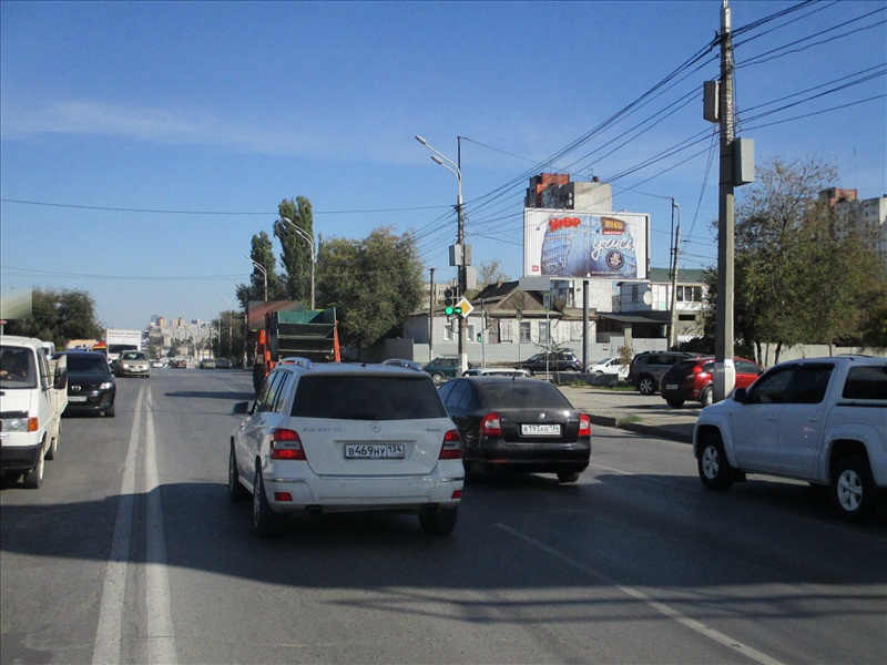 Фотография рекламного носителя, тип: Билборд 3x6, адрес: Череповецкая ул., д19, Волгоград, Волгоградская область, Россия. Сторона А1-А3 №111137