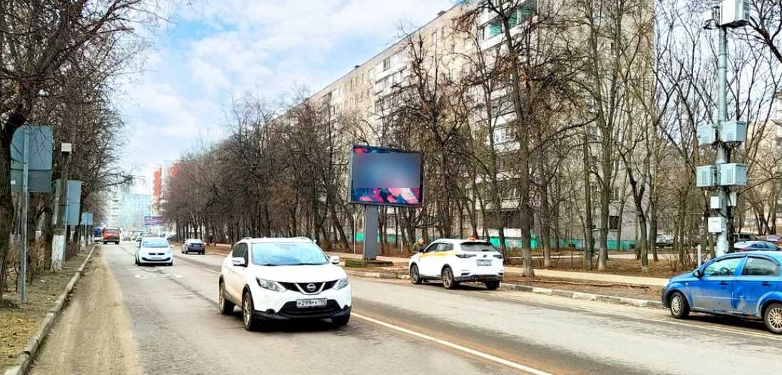 Фотография рекламного носителя, тип: Ситиборд 2.7x3.7, адрес: Дугина ул., д.18, Жуковский, Московская область, Россия. Сторона A №1375627