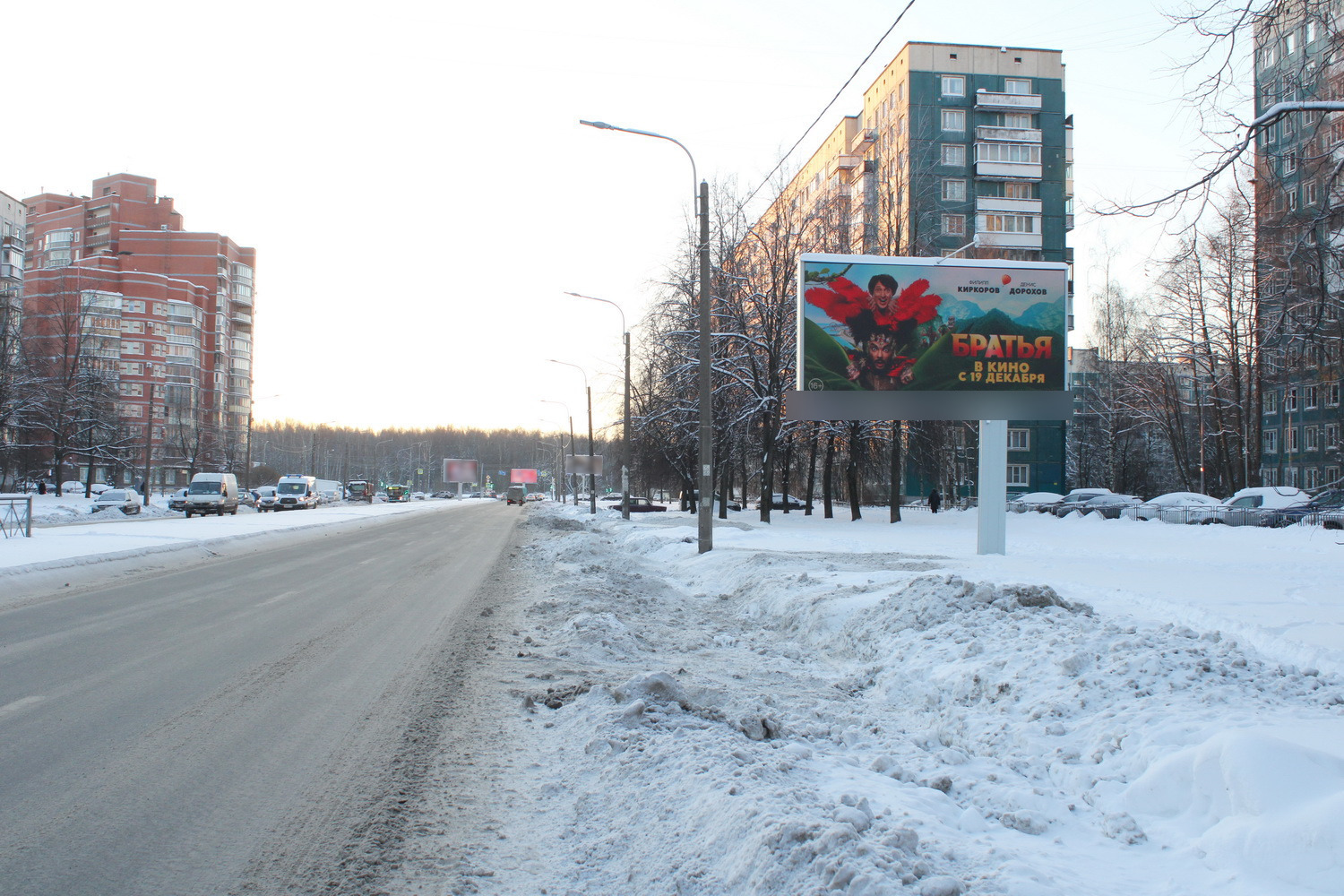 Фотография рекламного носителя, тип: Билборд 3x6, адрес: Художников пр-т., д.4, корп.1, Санкт-Петербург, Россия. Сторона А1 №684149