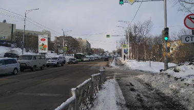 Фотография рекламного носителя, тип: Билборд 3x6, адрес: 4км Батарейная: 30 км от здания №7 Владивостокская справа по ходу движения в сторону СРВ, в 5 км от края тротуара, в 50 км после пешеходного перехода, Петропавловск-Камчатский, Камчатский край, Россия. Сторона Б №1370863