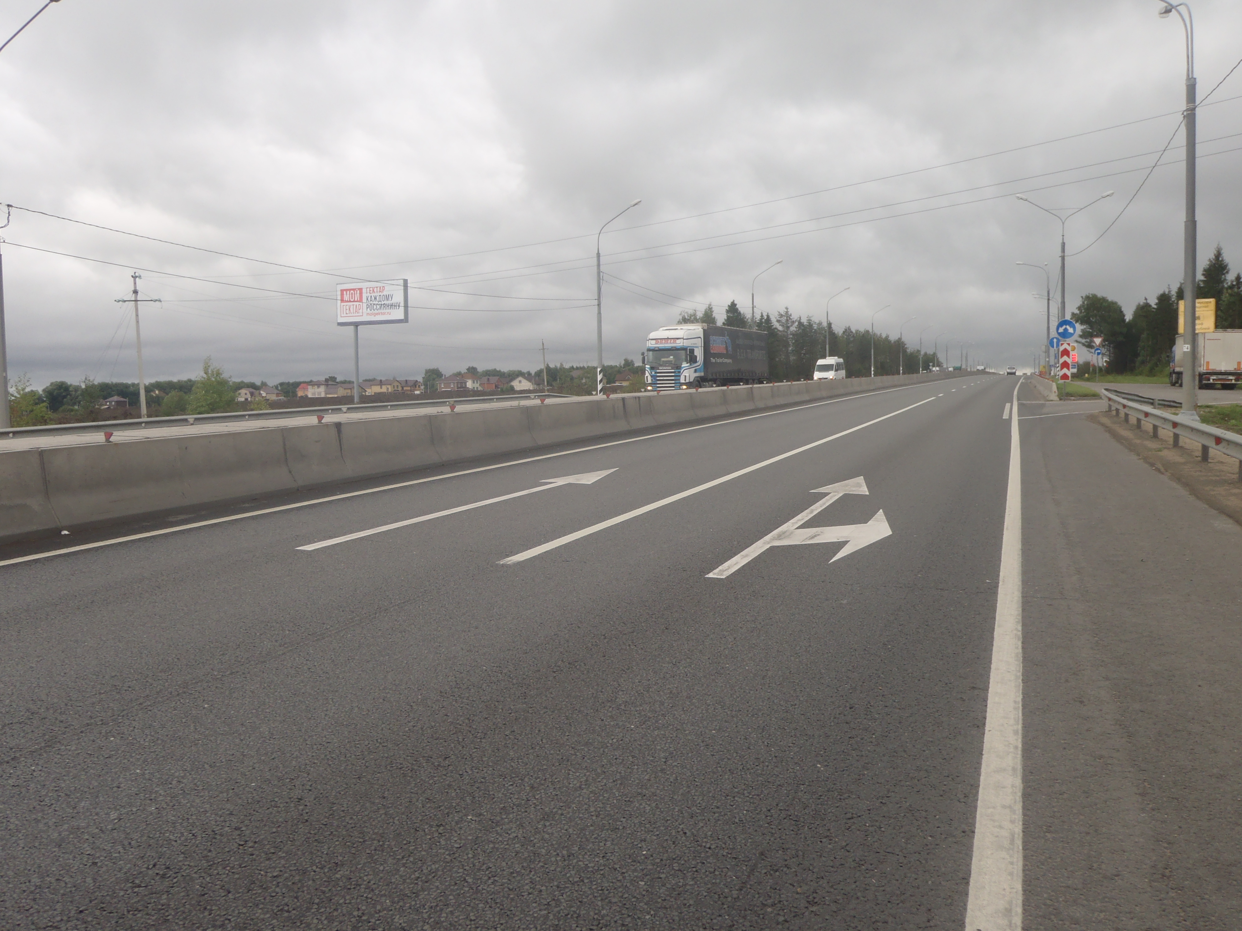 Фотография рекламного носителя, тип: Билборд 3x6, адрес: Окружная М10 а/д., 160 355м, Тверь, Тверская область, Россия. Сторона Б №544822