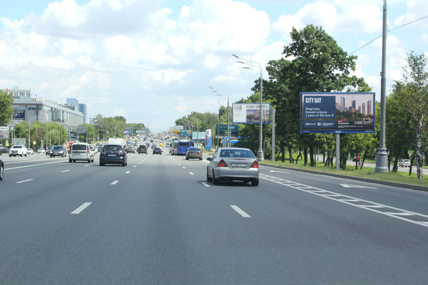 Фотография рекламного носителя, тип: Билборд 3x6, адрес: Кутузовский пр-т., д.55, Москва, Россия. Сторона А1 №101505