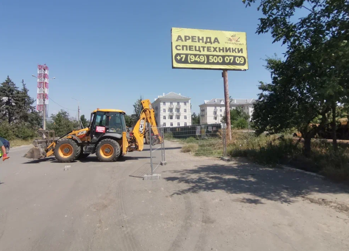 Фотография рекламного носителя, тип: Билборд 3x6, адрес: Победы пр-т. Х Миклухо-Маклая ул., Мариуполь, Донецкая область, Россия. Сторона А №1327273