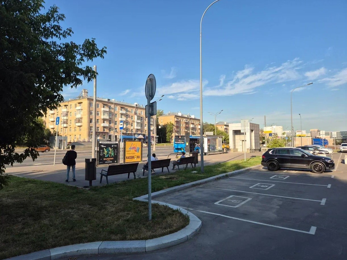 Фотография рекламного носителя, тип: Афиша 1.75x1.8, адрес: Волоколамское ш., д.77, стенд 2, Москва, Россия. Сторона B №886644