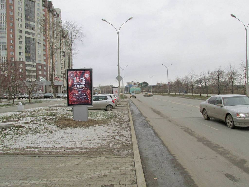 Фотография рекламного носителя, тип: Ситиформат 1.8x1.2, адрес: Жукова ул., д.11 Х Боевых дружин ул., поз.2, Екатеринбург, Свердловская область, Россия. Сторона В №538011