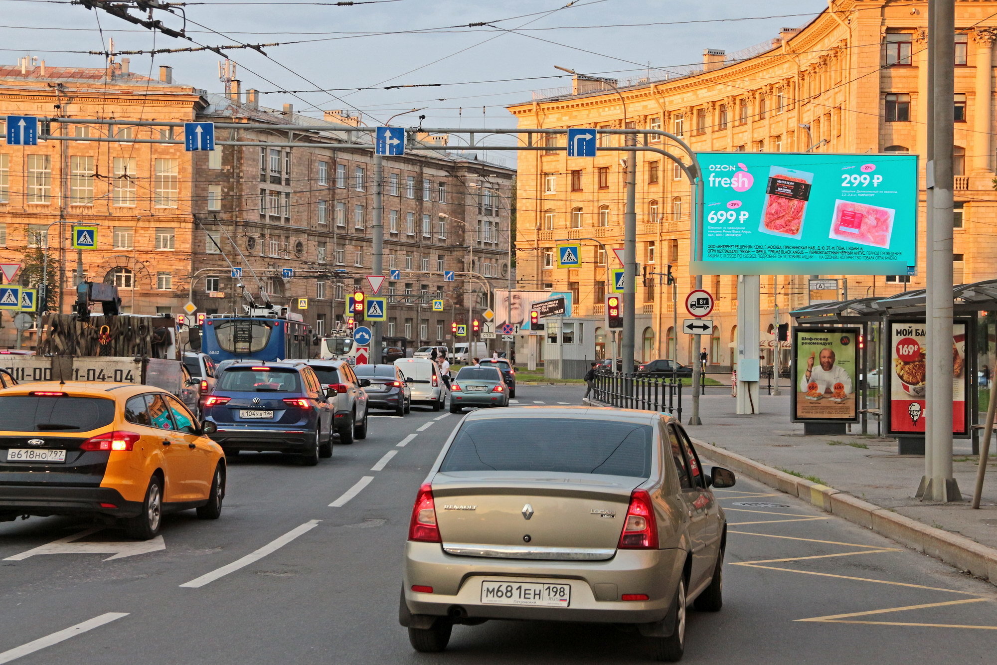 Фотография рекламного носителя, тип: Билборд 3x6, адрес: Светлановская пл. Х Энгельса пр-т., д.22, Санкт-Петербург, Россия. Сторона А1 №120894