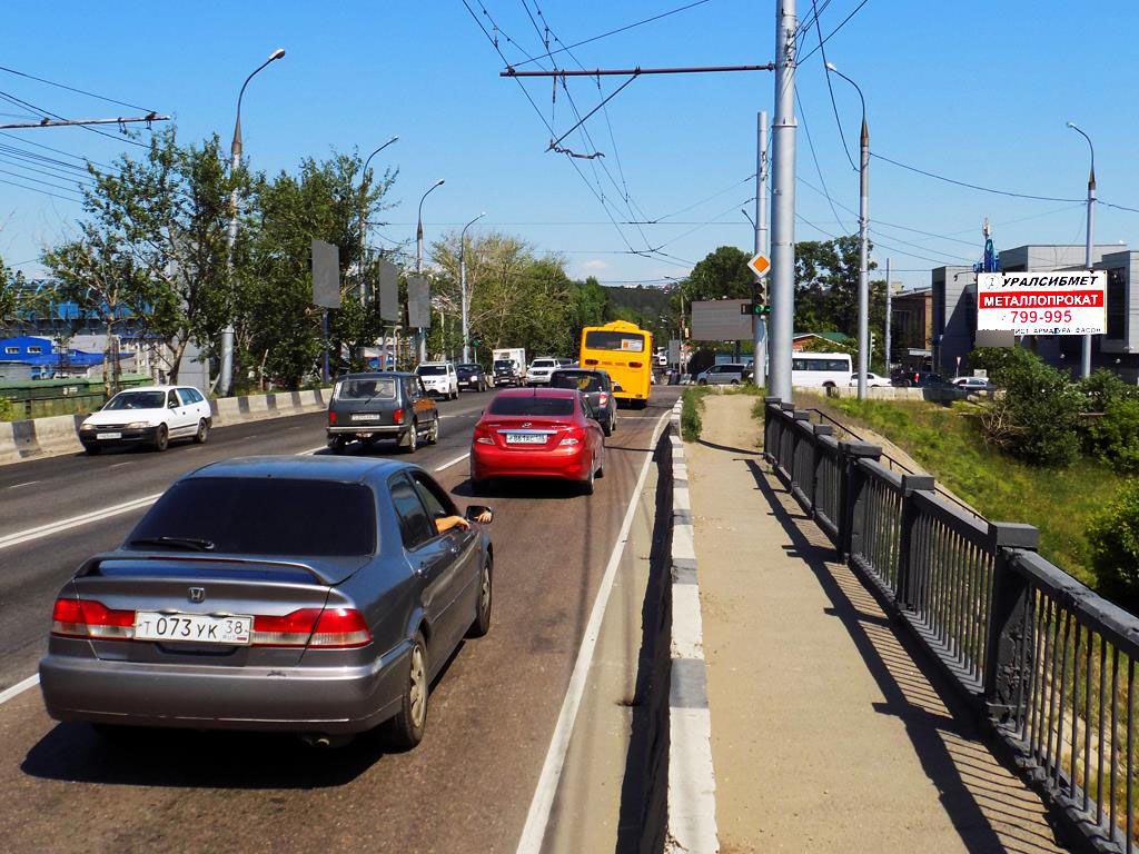 Фотография рекламного носителя, тип: Билборд 3x6, адрес: Сергеева ул. Х Аргунова ул., Иркутск, Иркутская область, Россия. Сторона A №85466