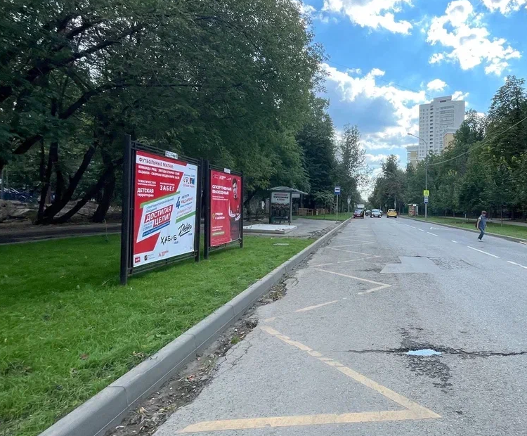 Фотография рекламного носителя, тип: Афиша 1.75x1.8, адрес: Ивана Бабушкина ул., д.4, н-в, стенд 2, Москва, Россия. Сторона A №886780