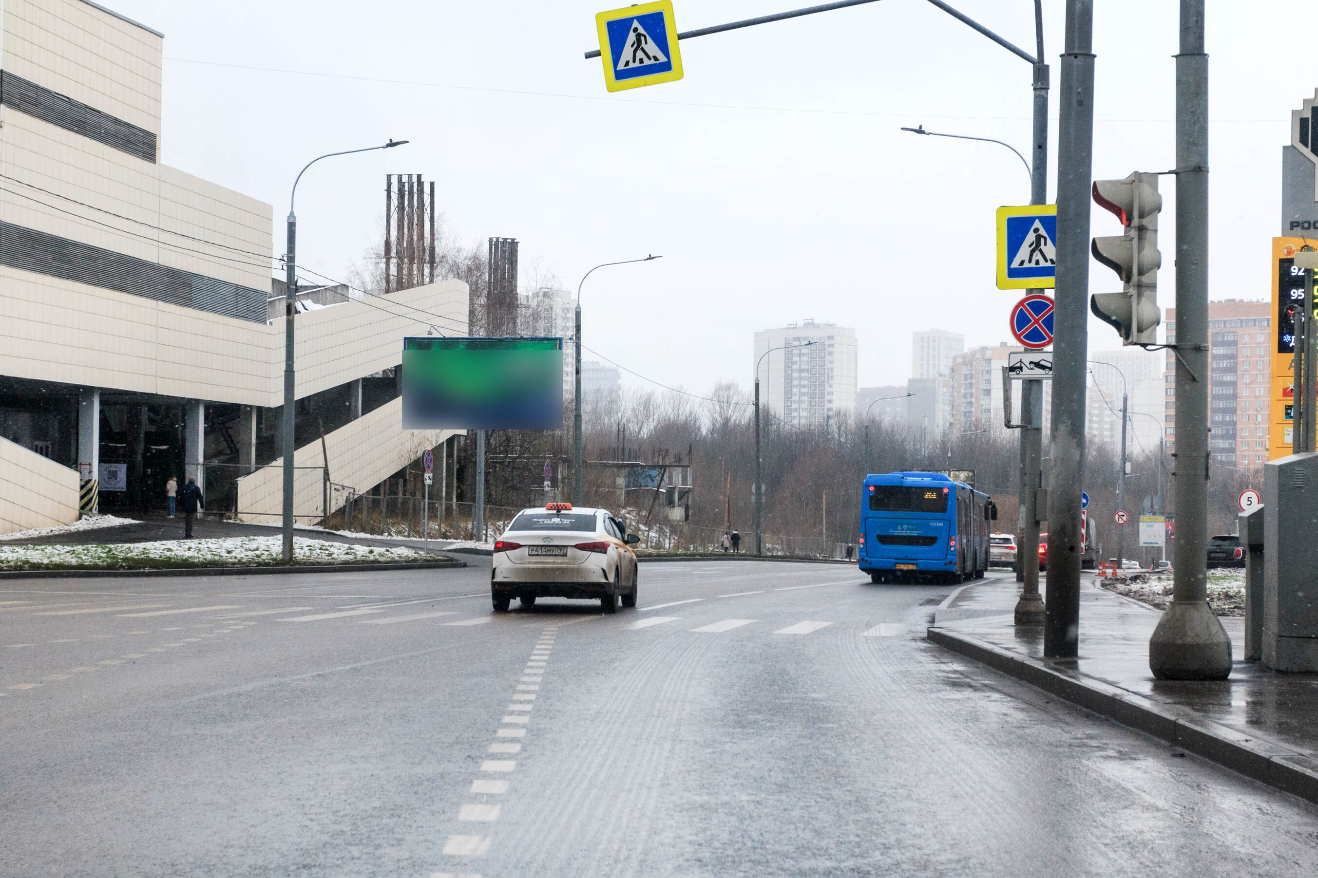 Фотография рекламного носителя, тип: Билборд 3x6, адрес: Никулинская ул., д.4, Москва, Россия. Сторона Б1 №104849