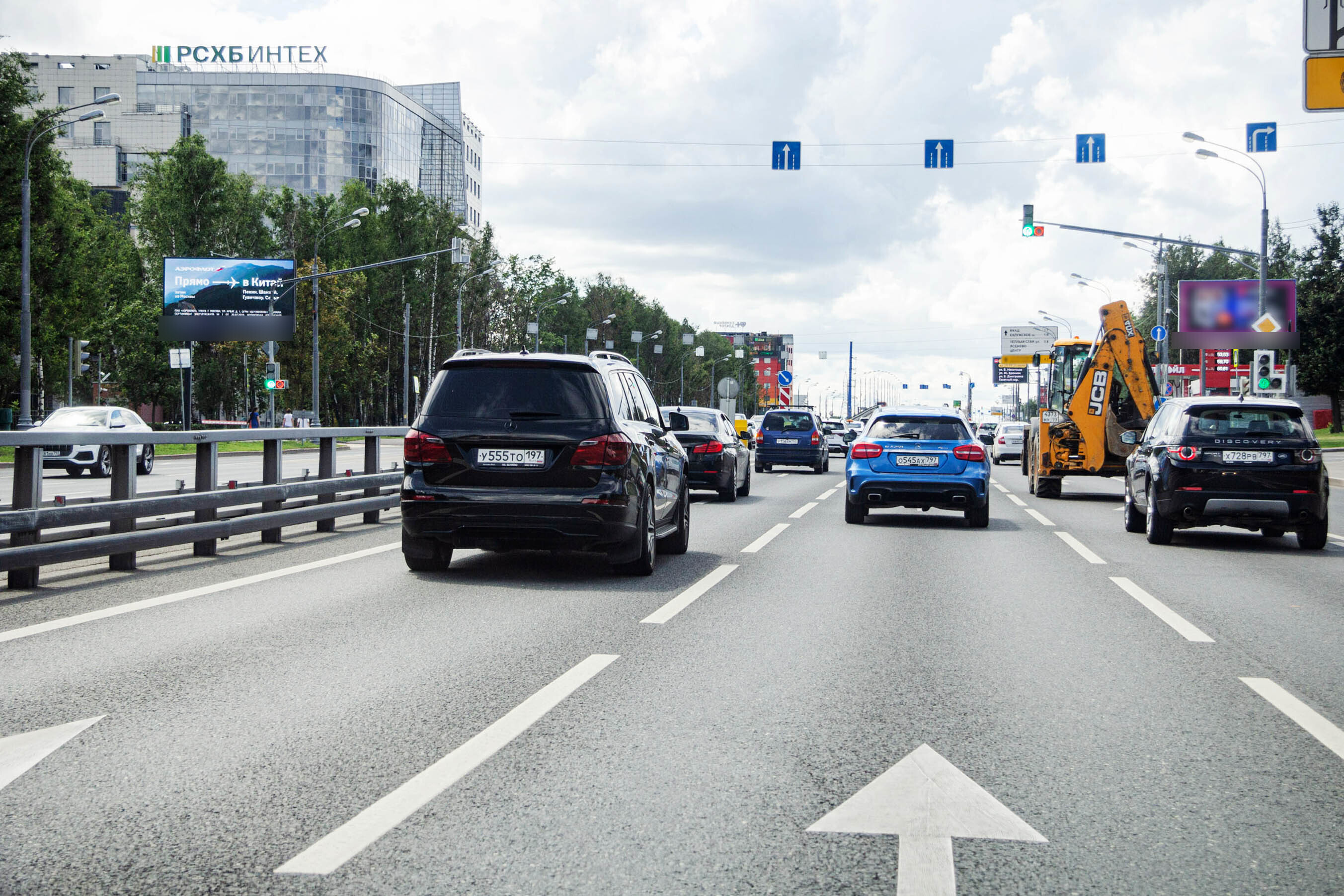 Фотография рекламного носителя, тип: Билборд 3x6, адрес: Профсоюзная ул., д.123, Москва, Россия. Сторона Б1 №633736