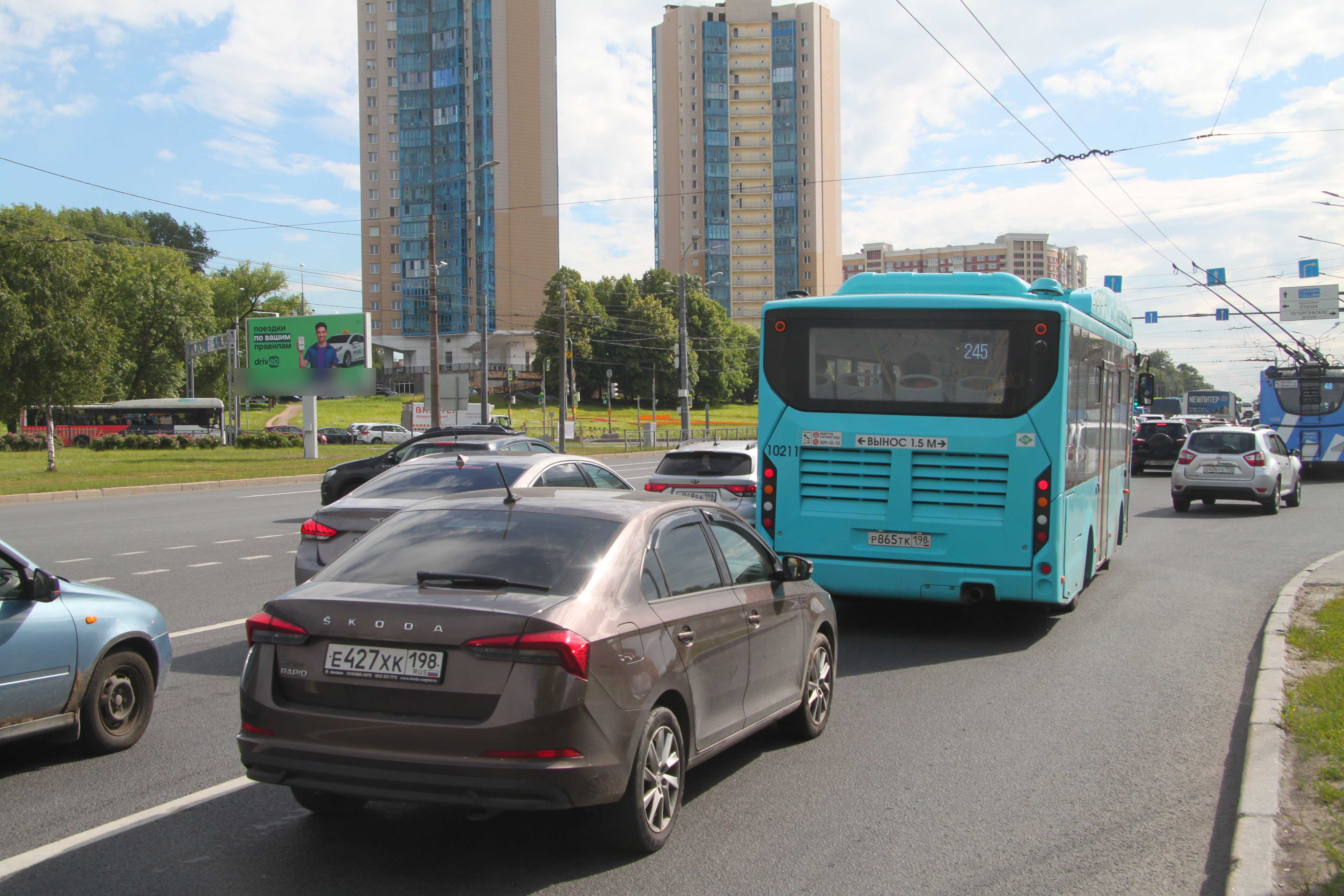 Фотография рекламного носителя, тип: Билборд 3x6, адрес: Маршала Жукова пр-т. X Стачек пр-т., д.121, Санкт-Петербург, Россия. Сторона Б №105781